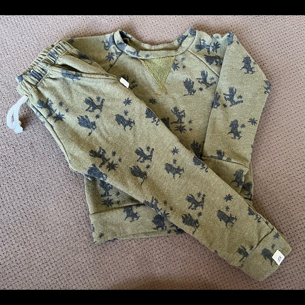 Where The Wild Things Are 3T jogger/lounge set.